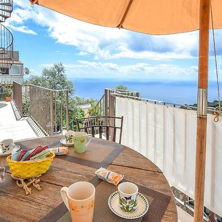 Cozy Apartment In Massa Lubrense Exterior foto